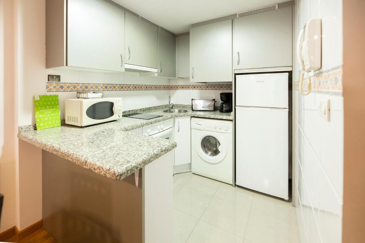 Apartamentos Cean Bermudez ヒホン エクステリア 写真