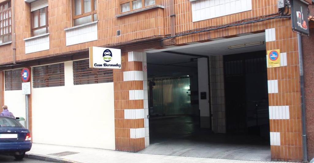 Apartamentos Cean Bermudez ヒホン エクステリア 写真