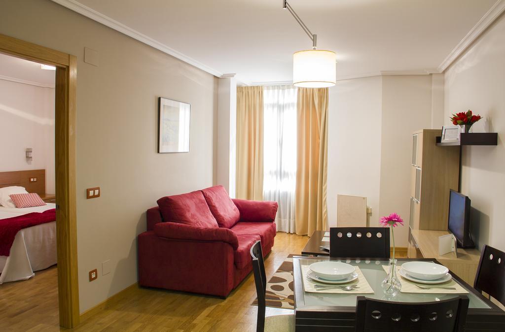 Apartamentos Cean Bermudez ヒホン エクステリア 写真