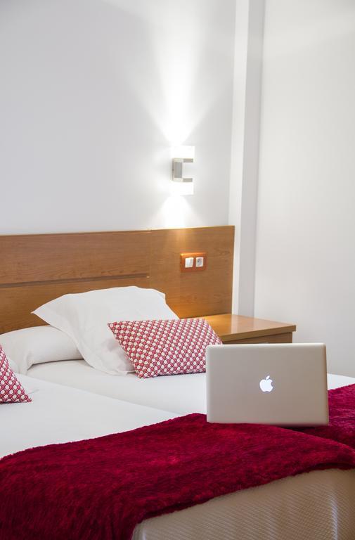 Apartamentos Cean Bermudez ヒホン エクステリア 写真