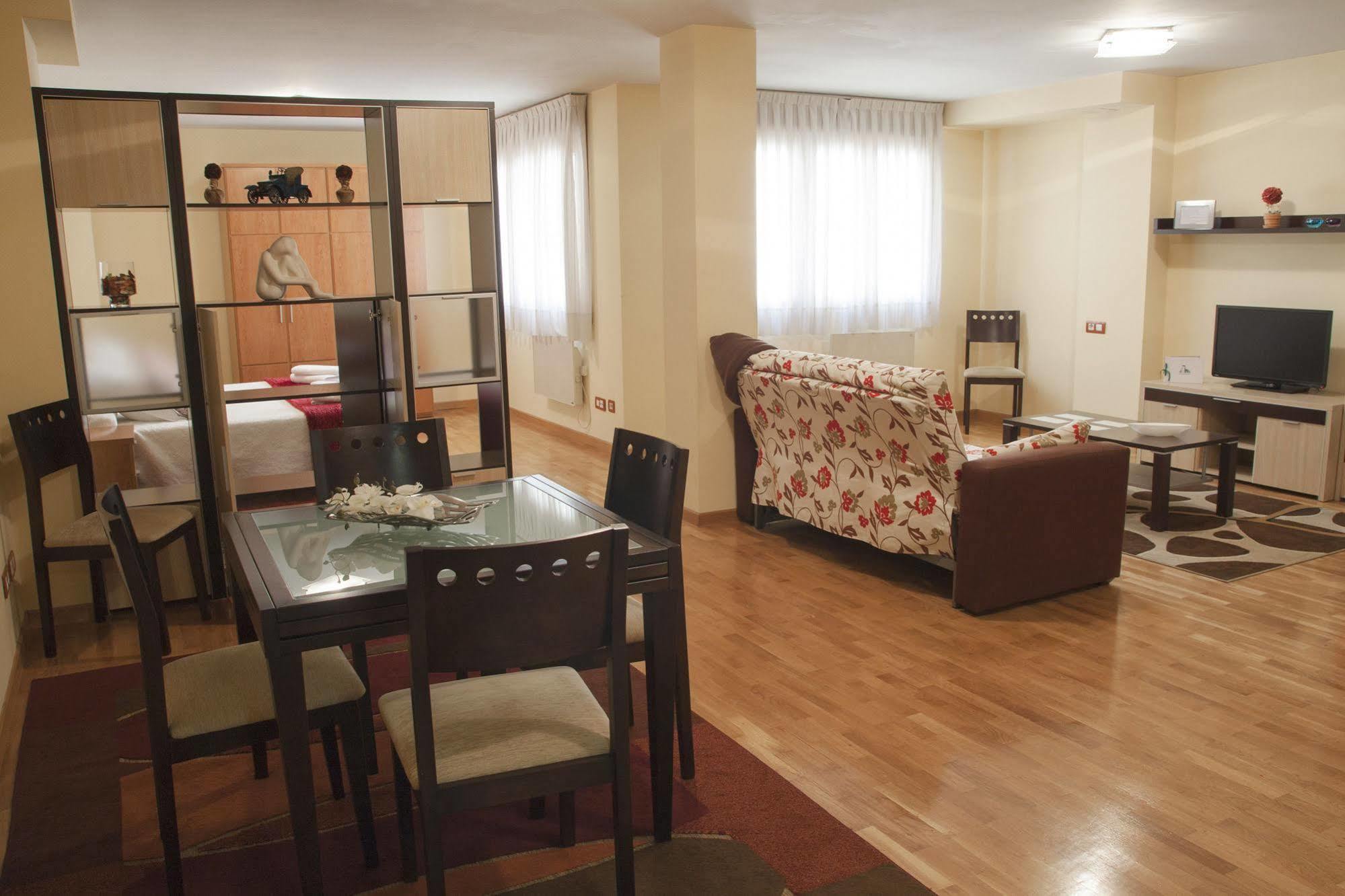 Apartamentos Cean Bermudez ヒホン エクステリア 写真