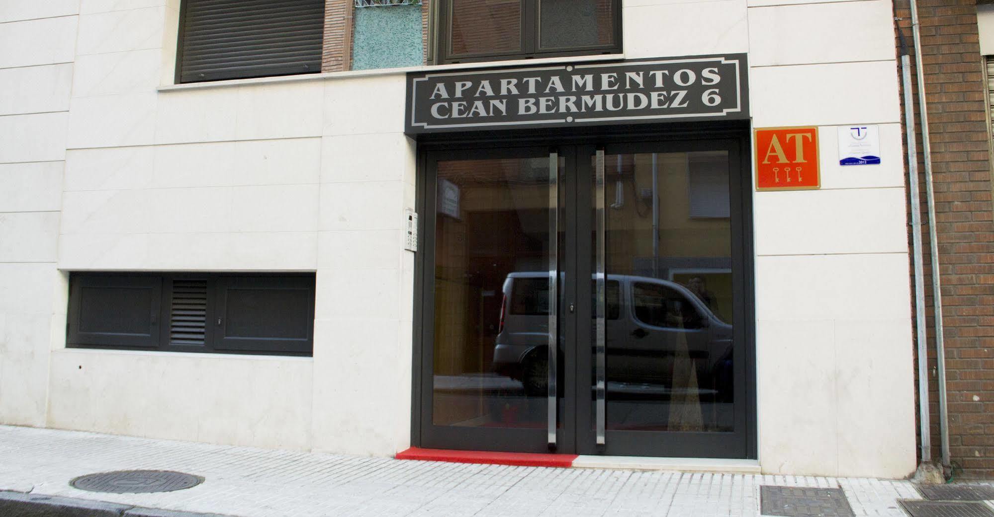 Apartamentos Cean Bermudez ヒホン エクステリア 写真